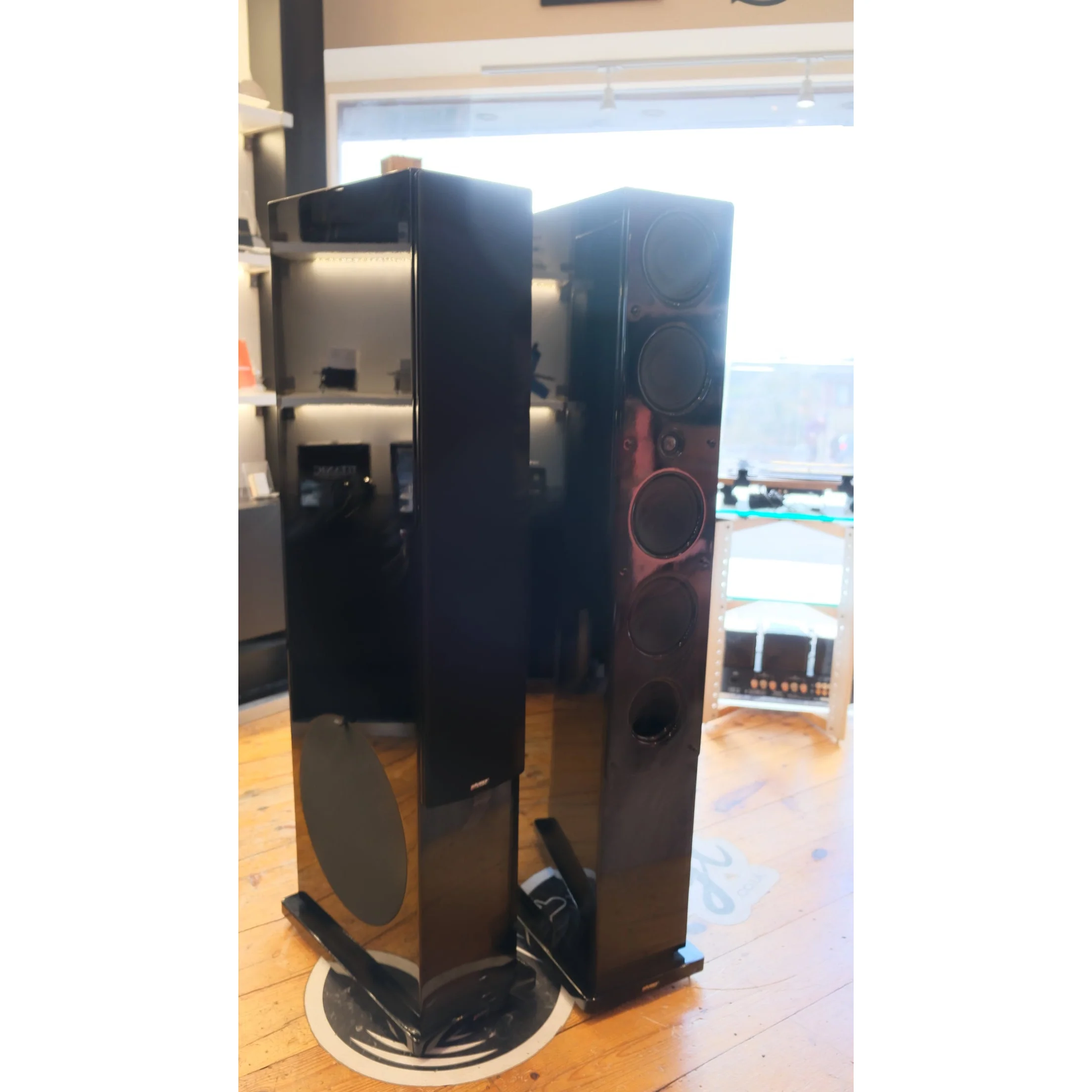 Advance Paris Kubik K11S Loudspeakers: Used: Boxed: Piano Black: As new condition. - Image 2