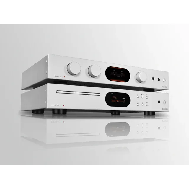 Audiolab 7000A with Audiolab 7000CDT Bundle Deal - Image 6