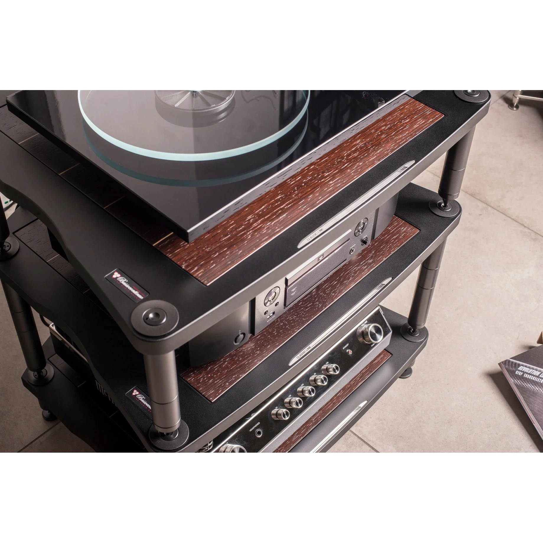 Bassocontinuo XL4 Lyra 2.1 4 Leg Audio Rack - Image 15