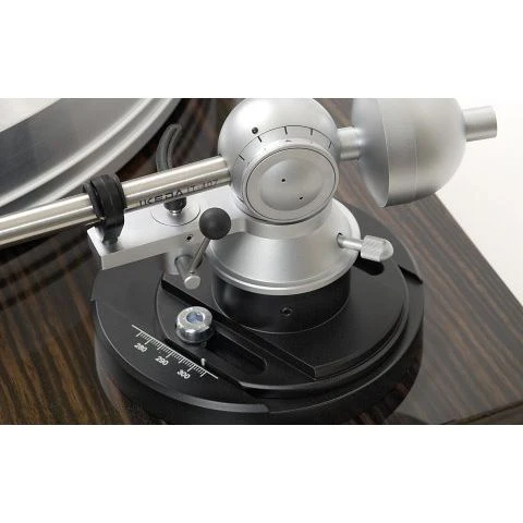 EAT Forte Turntable - Image 11