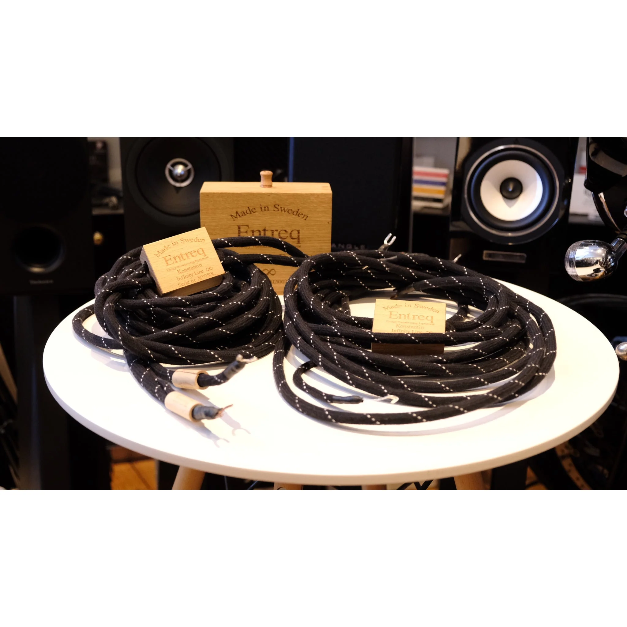 Entreq Konstantine Speaker Cable & Discon Grounding Box (Ex Demo) - Image 3