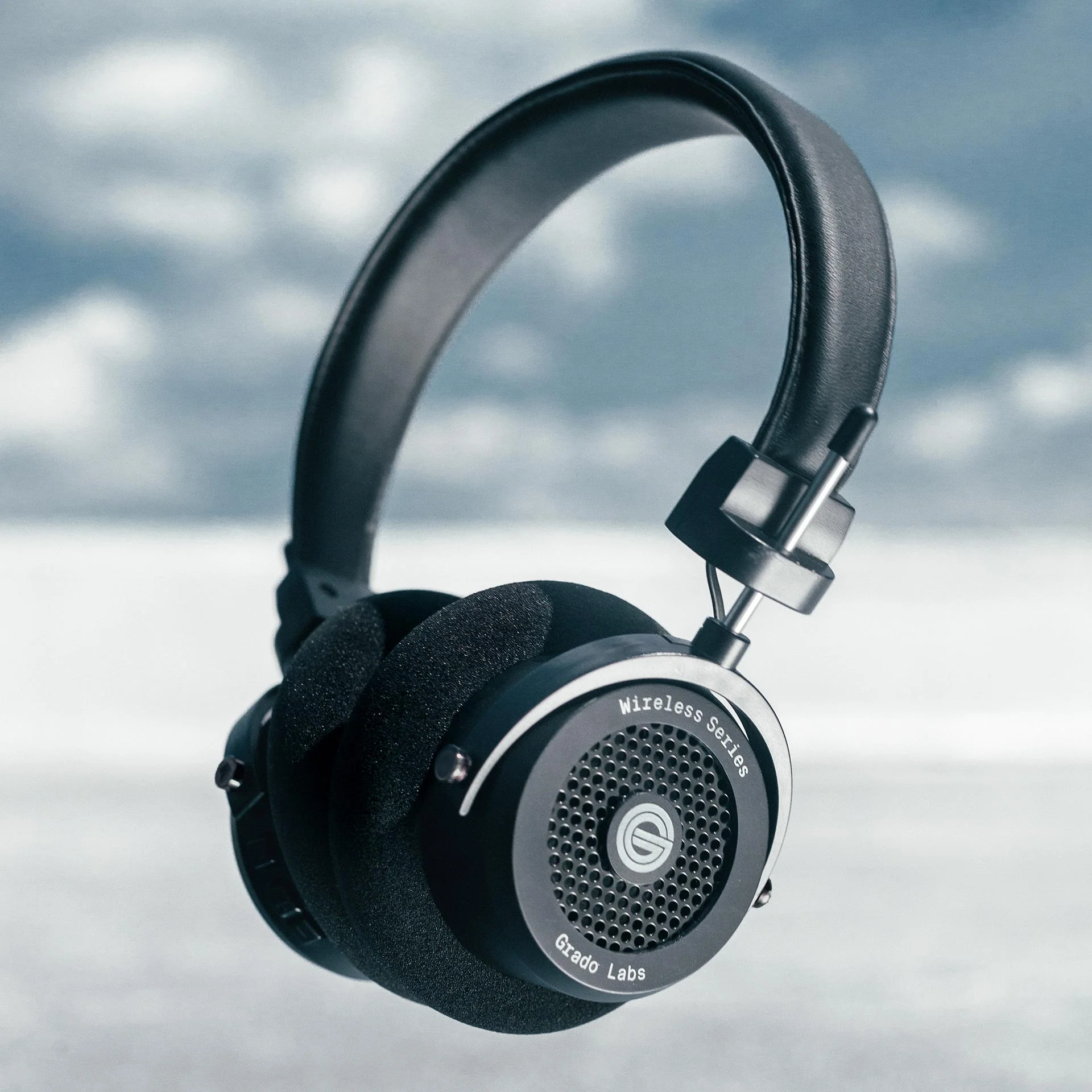 Grado GW100x Wireless Headphones - Image 3
