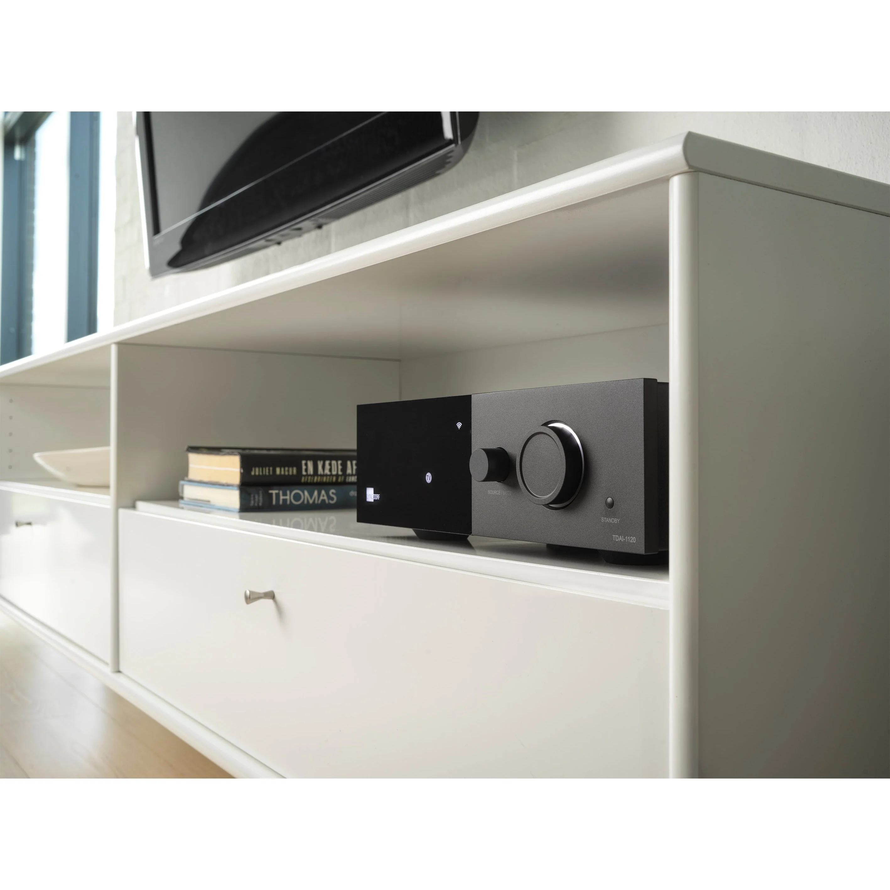 Lyngdorf Package: TDAi1120 + FR1 Loudspeakers - Image 5