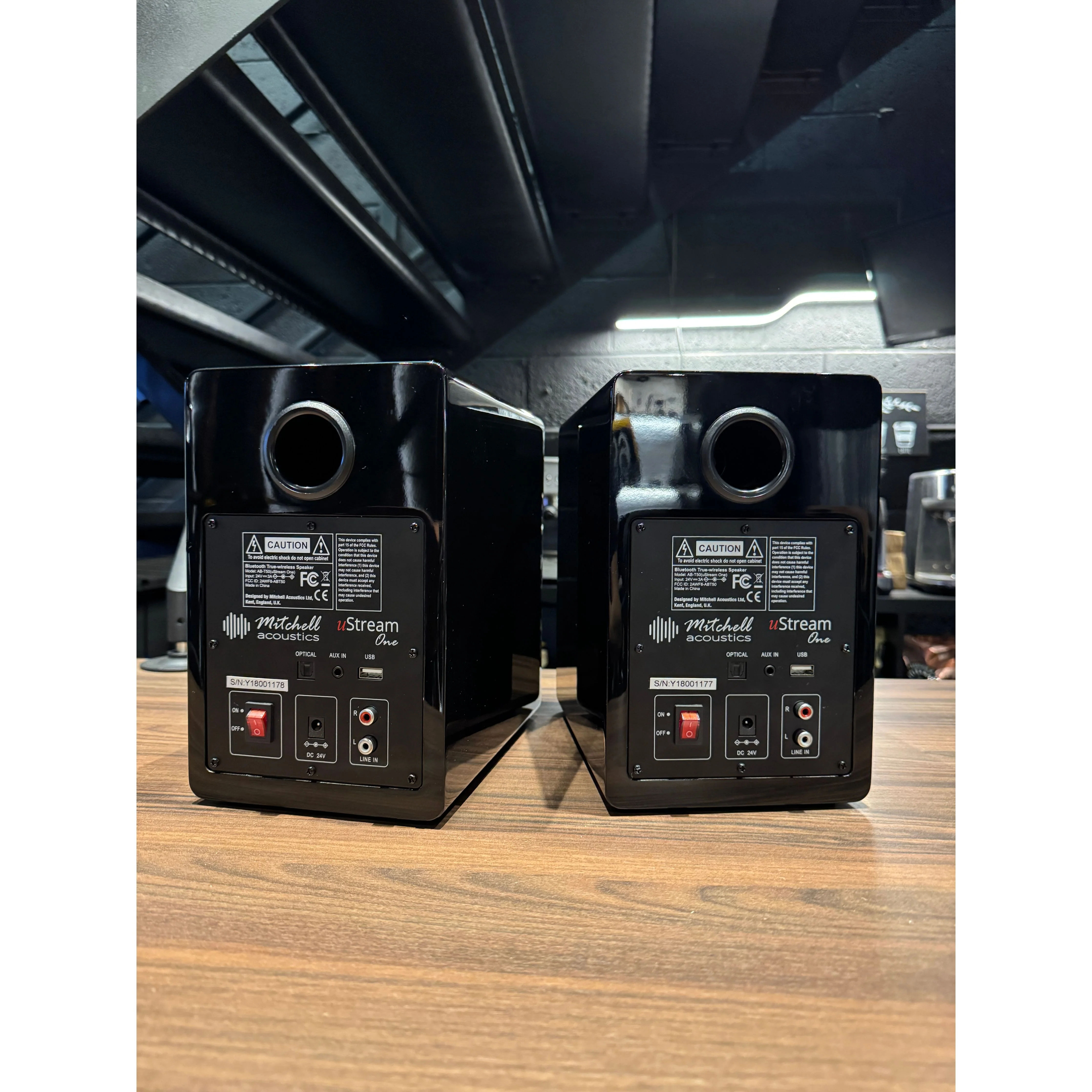Mitchell Acoustics uStream One Wireless Active Speakers - Open Box - Image 7