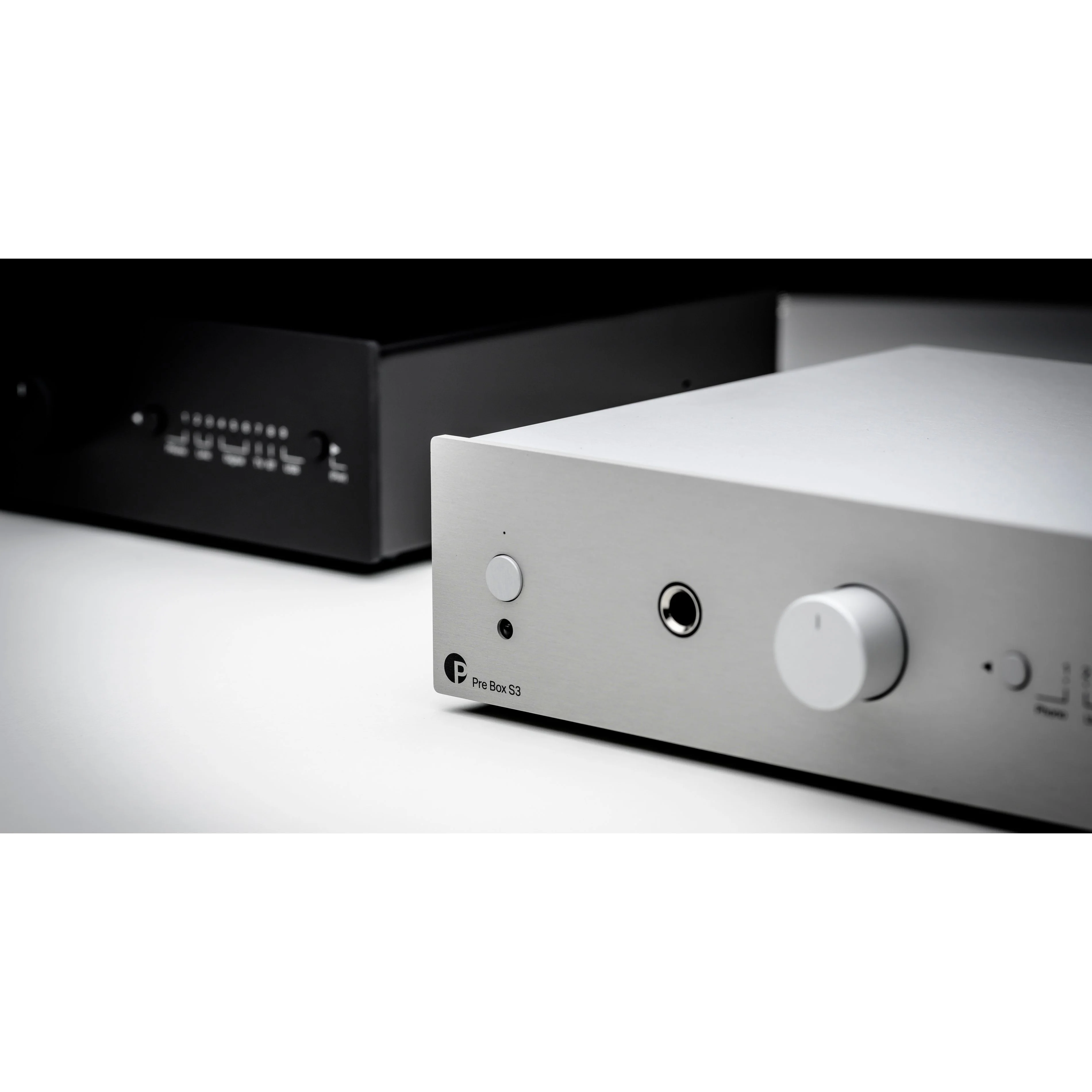 Pro-Ject Pre Box S3 Pre Amplifier - Image 5
