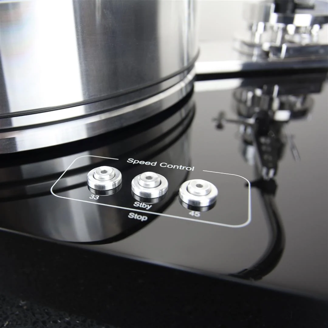 Pro-Ject Signature 10 Turntable - Image 6
