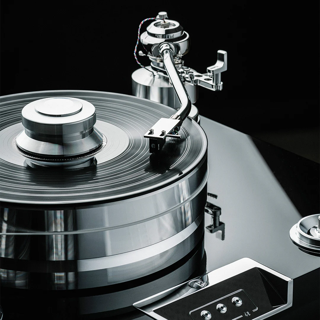 Pro-Ject Signature 12.2 Reference Turntable - Image 3
