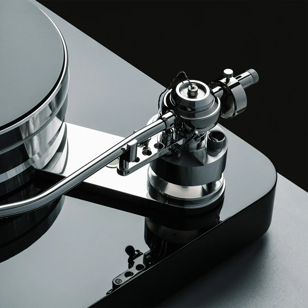 Pro-Ject Signature 12.2 Reference Turntable - Image 9