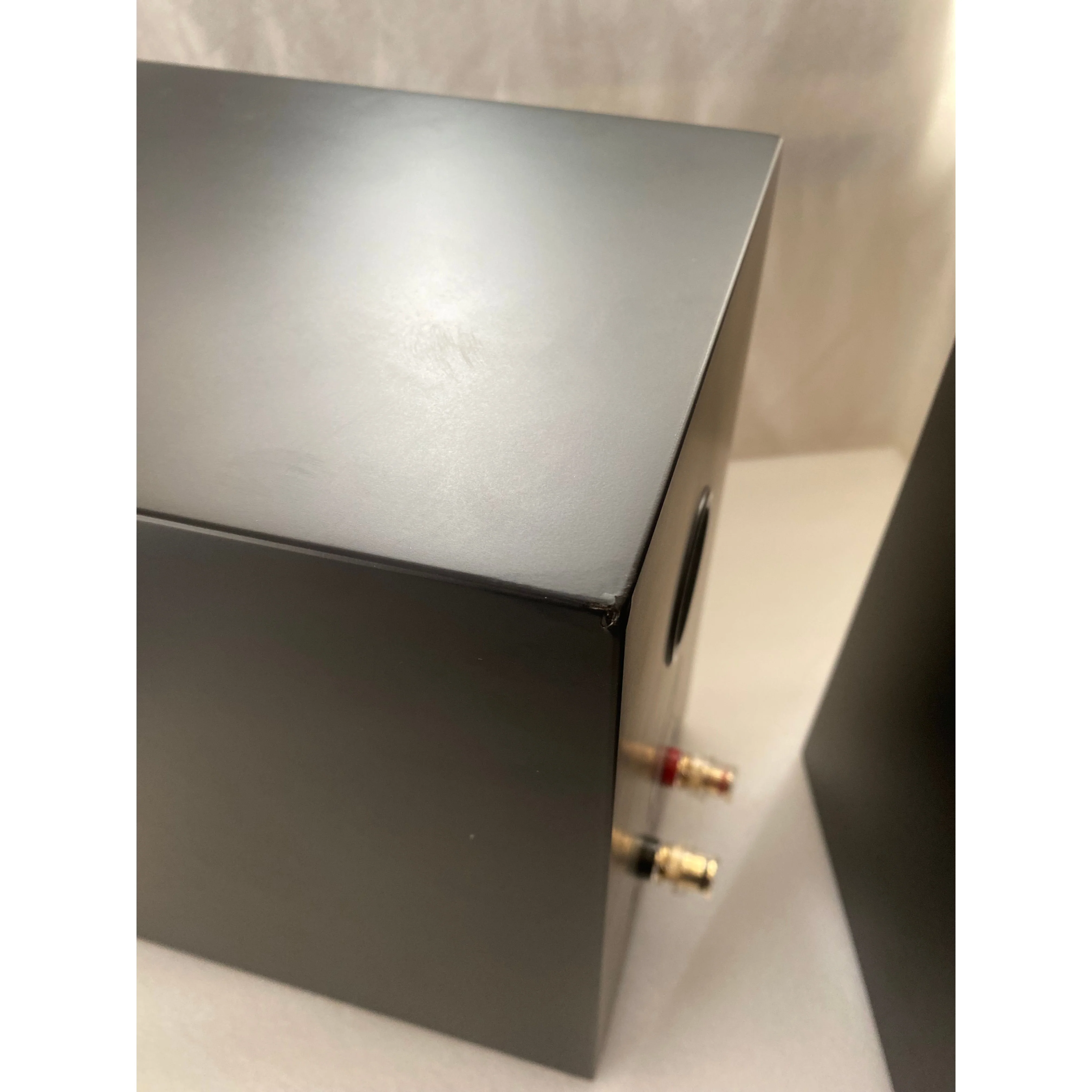 T+A PULSAR R21 BOOKSELF SPEAKER Matt BLK (USED) - Image 6